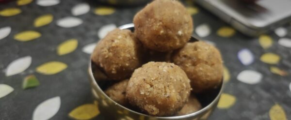 kobberi laddu - rajamuraiah home food
